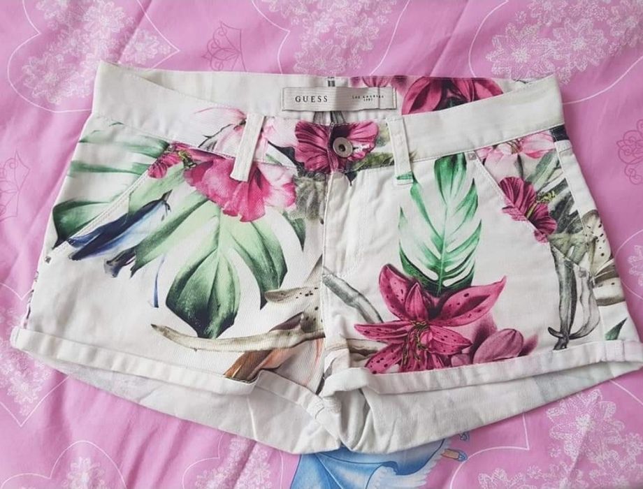 Pantaloni scurti Guess Xs-S