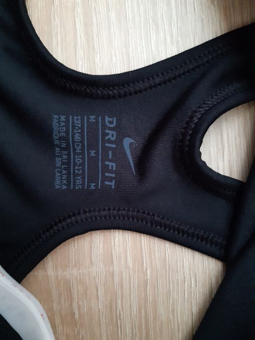 Nike Спортен сутиен и бюстие