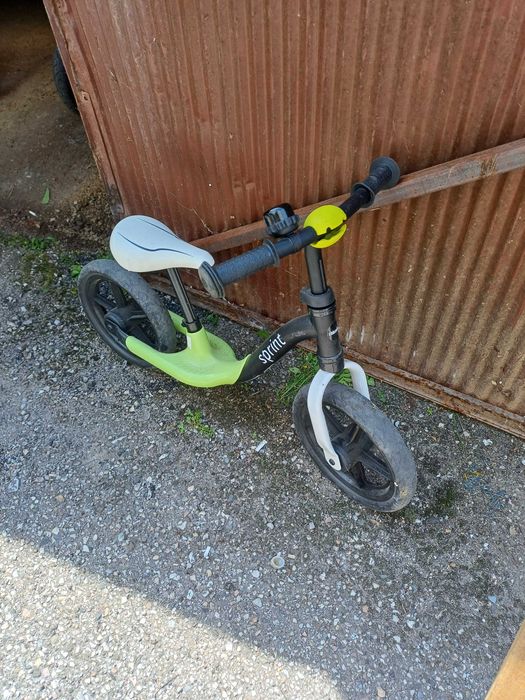 Продава се детско колело