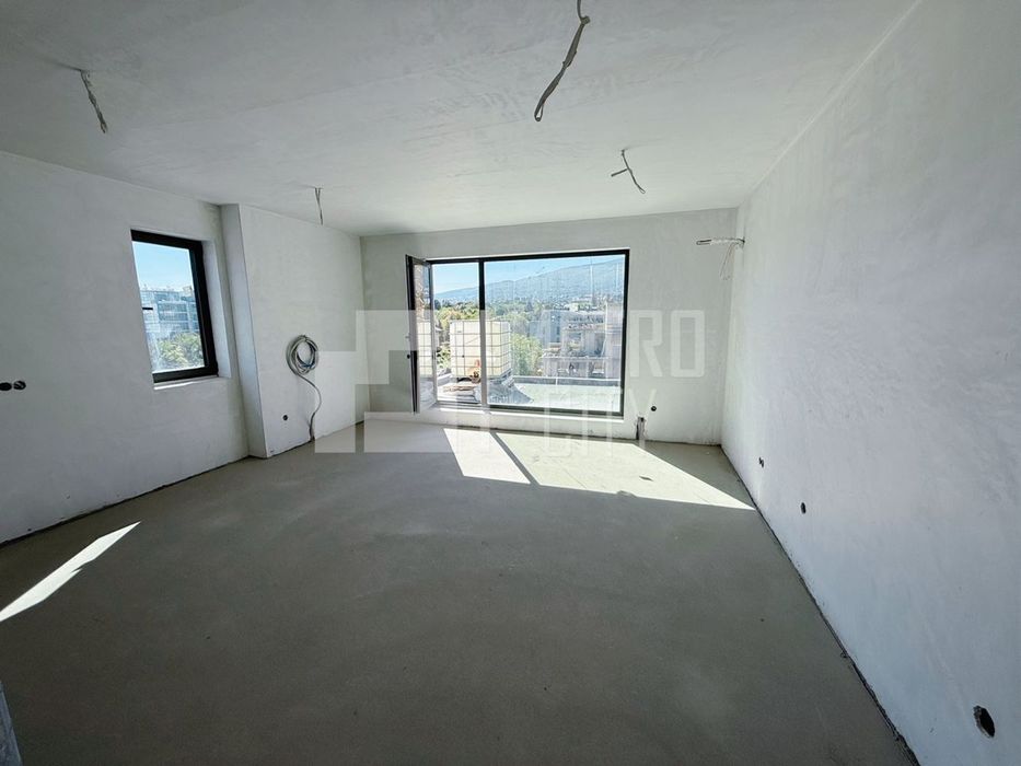 Продава се Двустаен апартамент в София, Кръстова вада - 125 кв.м за 2160 €/кв.м - Снимка #1