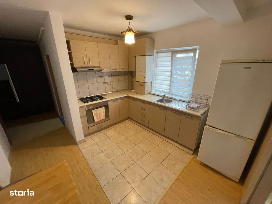 Apartament de vanzare 1 camera,Zona Floresti