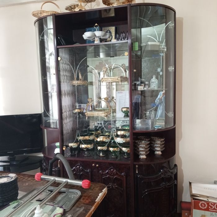 Mebel sotiladi stenka kamot