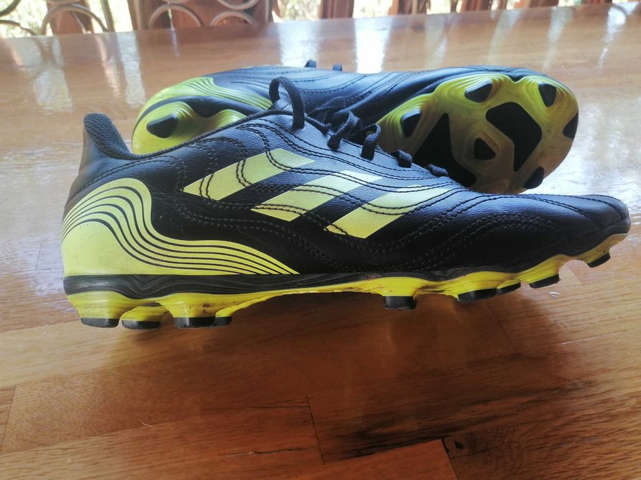 Футболни бутонки Adidas