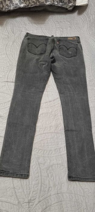 Vând blugi damă, prețuri accesibile