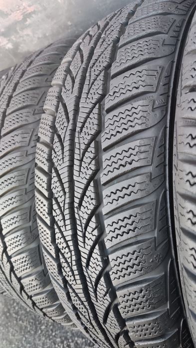 4бр. зимни гуми 165/65/14 Sportiva/ Continental/
dot22
7.4mm
Добро със