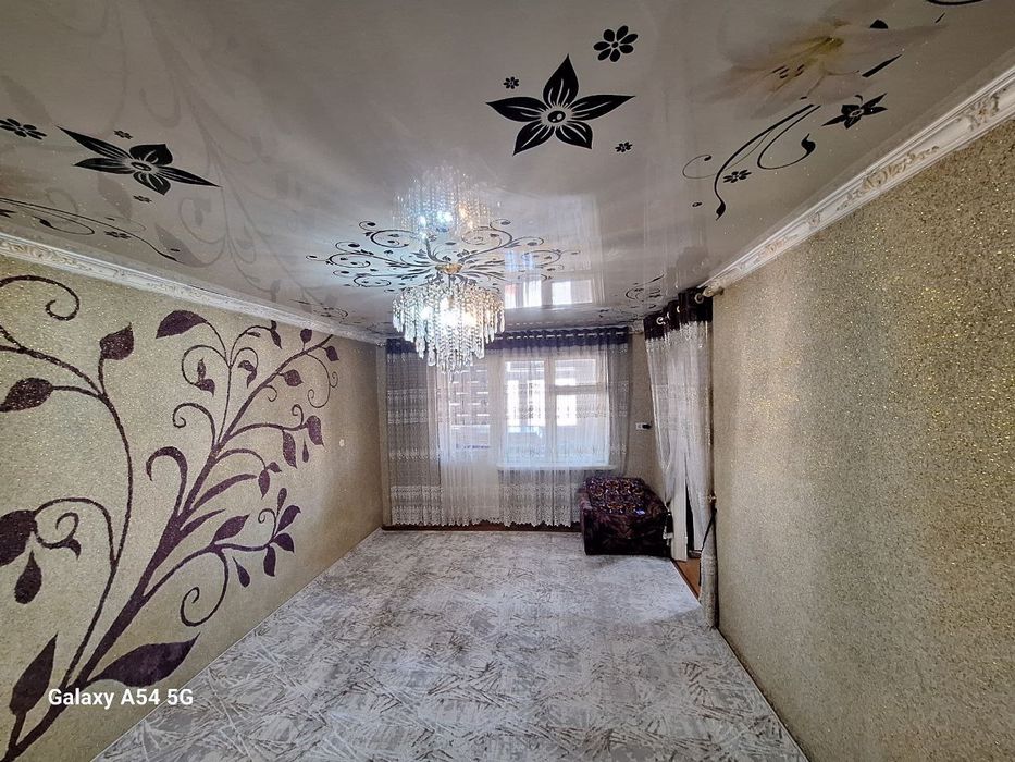 3 xonali uy sotiladi