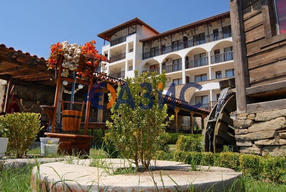 Продава се Двустаен апартамент в Свети Влас - 61 кв.м за 1343 €/кв.м - Снимка #11