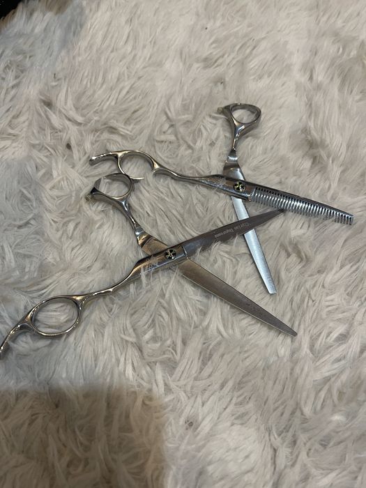 Foarfece de tuns by Ciprian Ungureanu