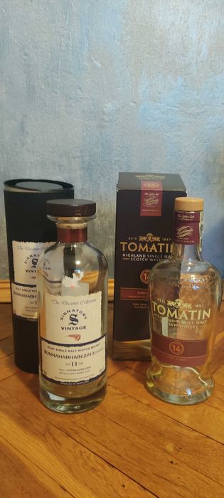 Бутилки от уиски в оригиналните им кутии