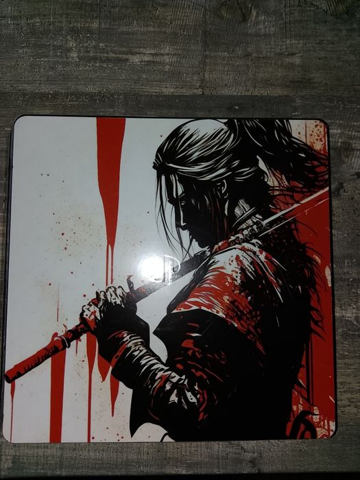 PS 4 SLIM со скином самурая