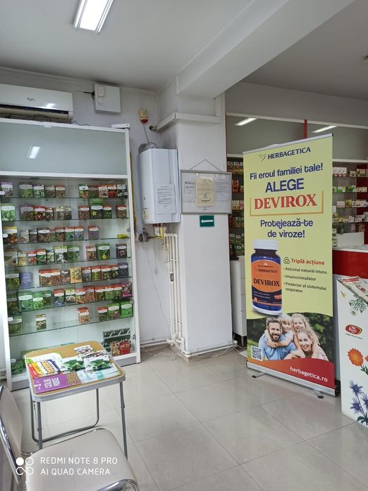Vând mobilier farmacie / drogherie