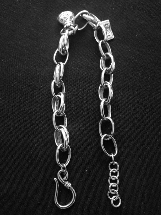 Нова Дамска Посребрена Гривна