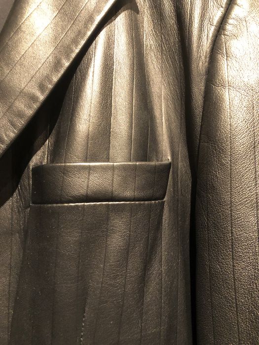 Jacheta  Hugo Boss din piele nappa italiana marimea 54