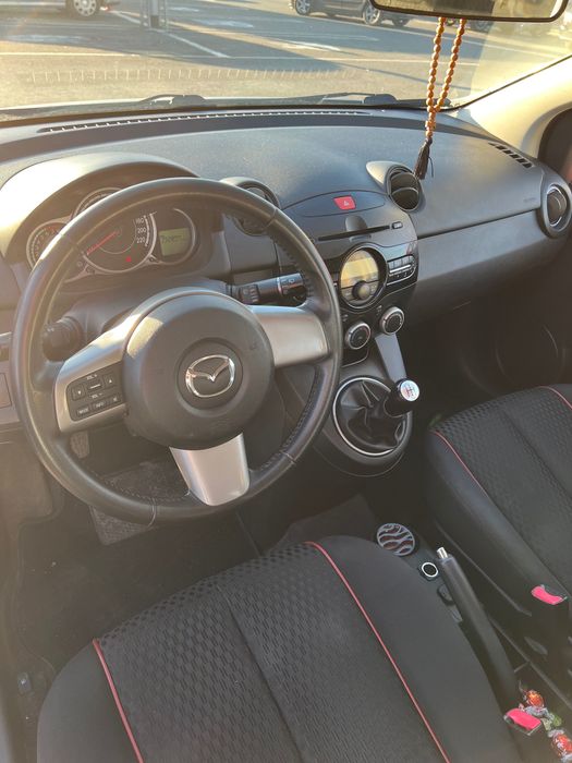 Mazda 2 / 2011 / 1.3 benzină