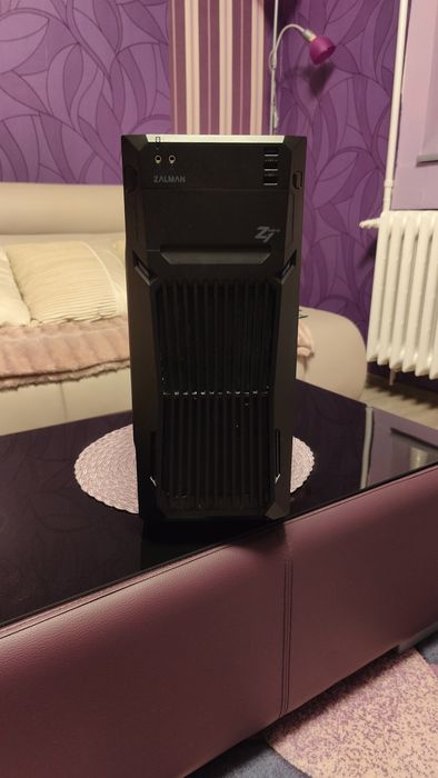 Dezmembrez PC office/gaming moderat