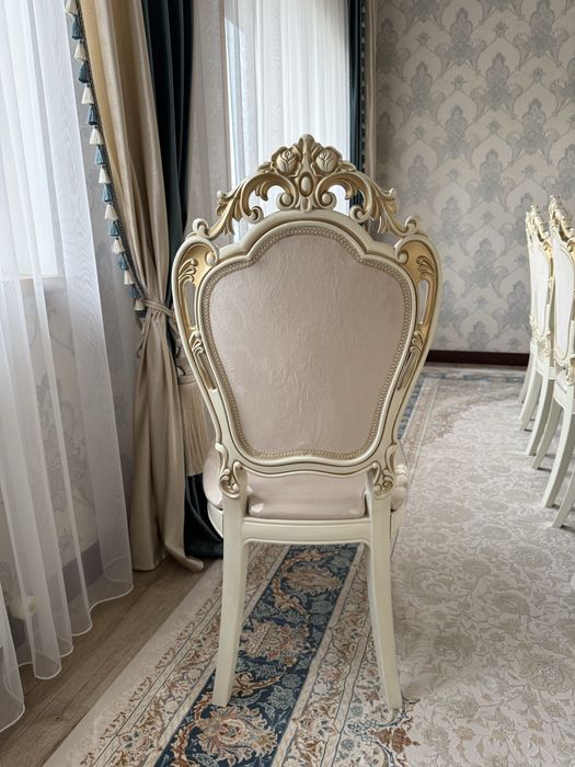 Продам стулья для гостиной
