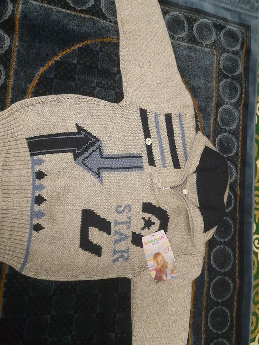 Свитер на 3-5 лет