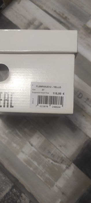 Кецове GUESS/Гесс