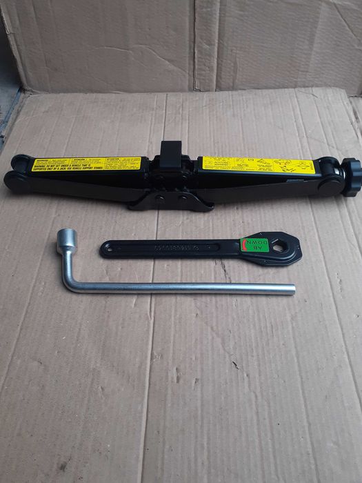 Cric,cheie de roti MERCEDES ML, GL, GLE, GLS, GLC, GLK, GLA