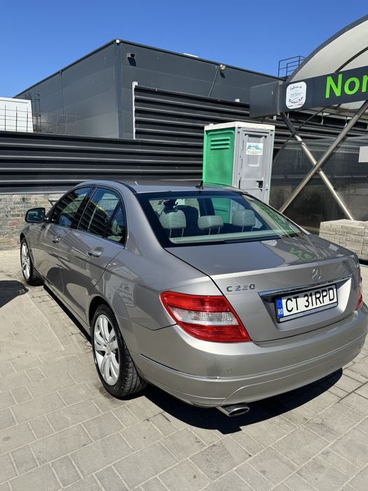 Vând Mercedes-Benz C220 CDI, model W204, Foarte întreținută!