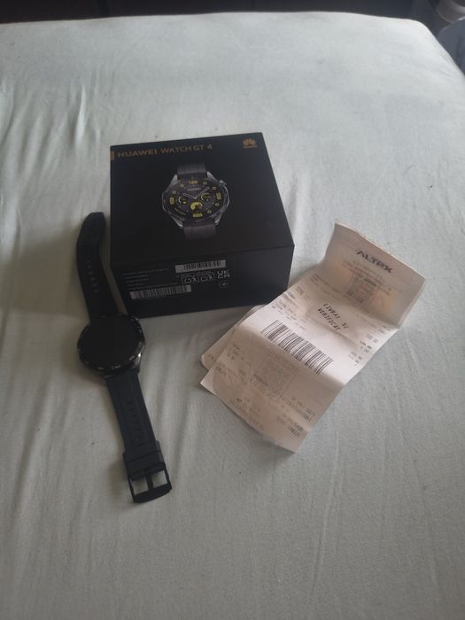 Huawei Watch GT 4 (46mm) Black + Гаранция до 11.2027 + Допълнителна верижка