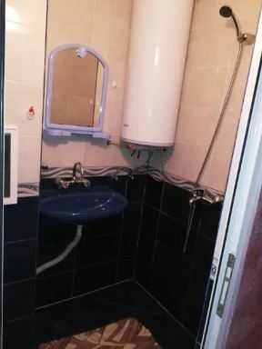 Дава се под наем Двустаен апартамент в Бургас, Меден рудник - зона А - 52 кв.м за 140 € - Снимка #3