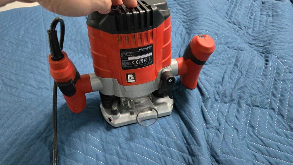 Оберфреза Einhell