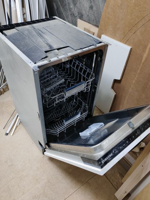 Посудомойка 830х450х570 продаётся