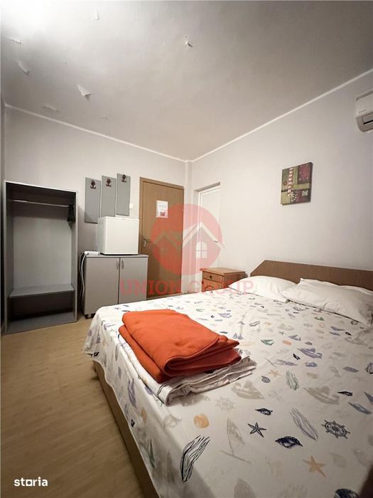 Pensiune 15 camere in a Doua Linie la Mare, zona Pescaria lui Matei
