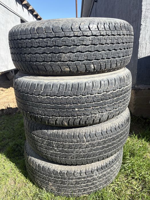 Продам шиный стояли на хайлюксе