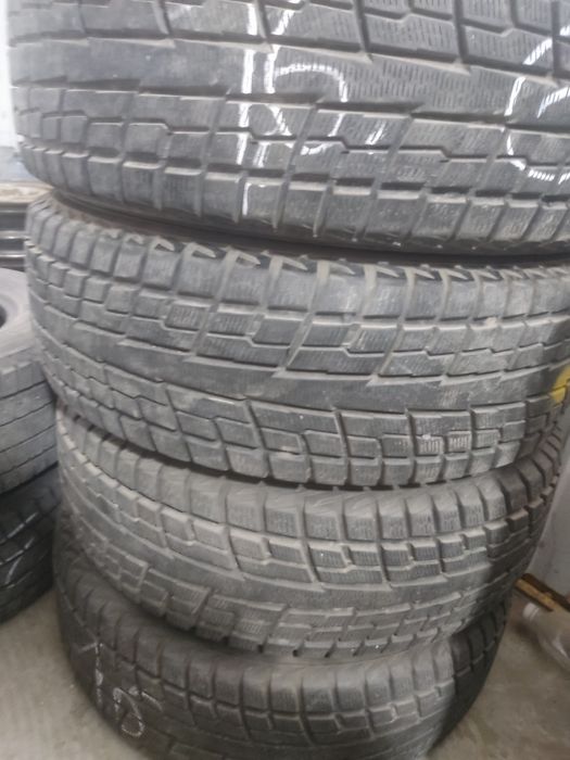 Шины 225/65/17       .