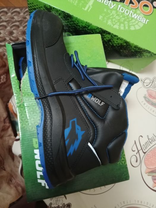 Нови зимни обувки