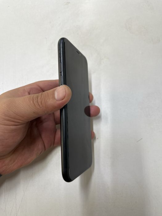 Iphone XR (64GB) в идеальном состояний