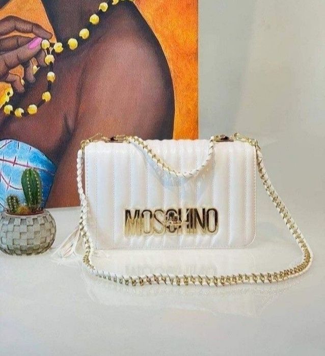 Genti Moschino, piele eco lacuita, new model import Italia, logo metal