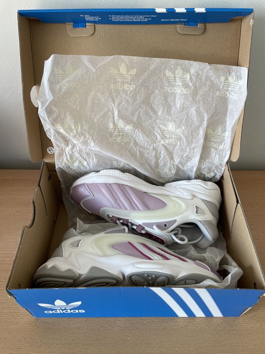 НОВИ! Adidas Oztral Дамски маратонки