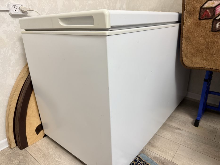 Продам морозильник Бирюса