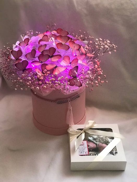 Светящие бабочки букет