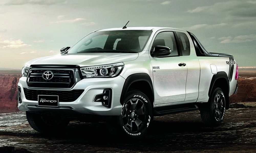 Бампер на Toyota Hilux (2015-) Rocco