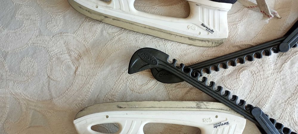 Детски зимни кънки