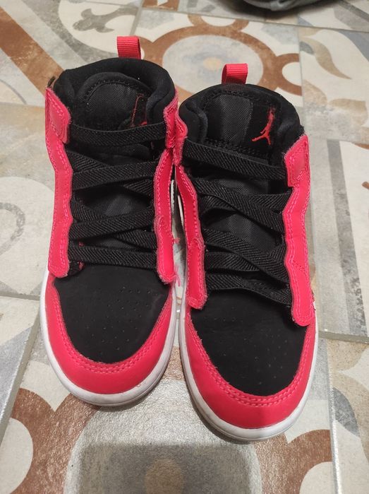 Детски кецове Nike Jordan номер 28