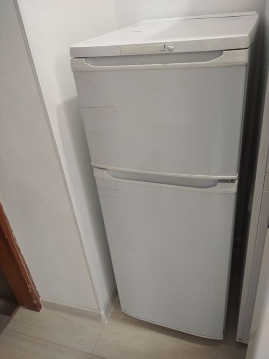 Продается холодильник 63000тг. В отличном состоянии.