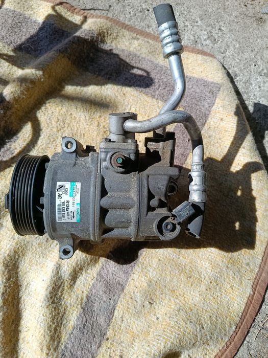 Vând motor aer condiționat pasat b6