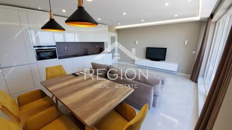 Дава се под наем Двустаен апартамент в Варна, Бриз - 75 кв.м за 750 € - Снимка #3