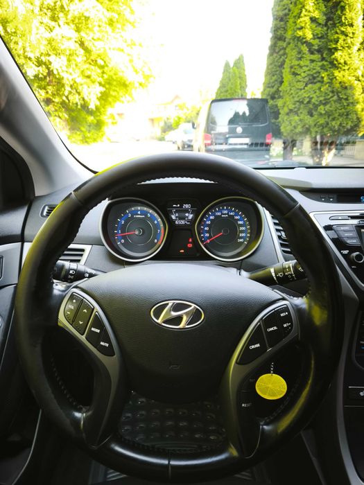 HYUNDAI Elantra 2014 — imagine 4
