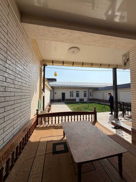 Юнусобод Авлийо Ота  3,6 сотик Яшаш учун курилган ховли Сотилади.