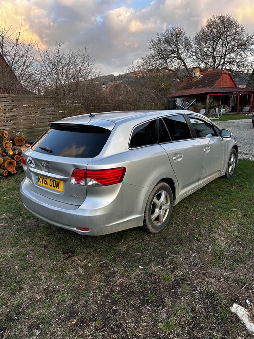 Toyota Avensis T27