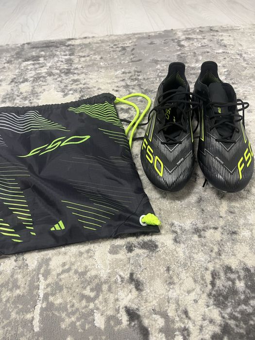 ghete adidas f50 noi