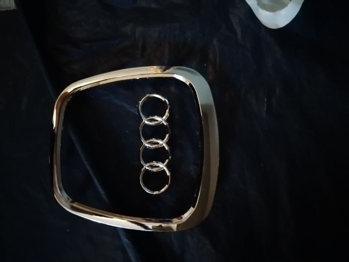 Емблема и рамка за волан на ауди audi аербег