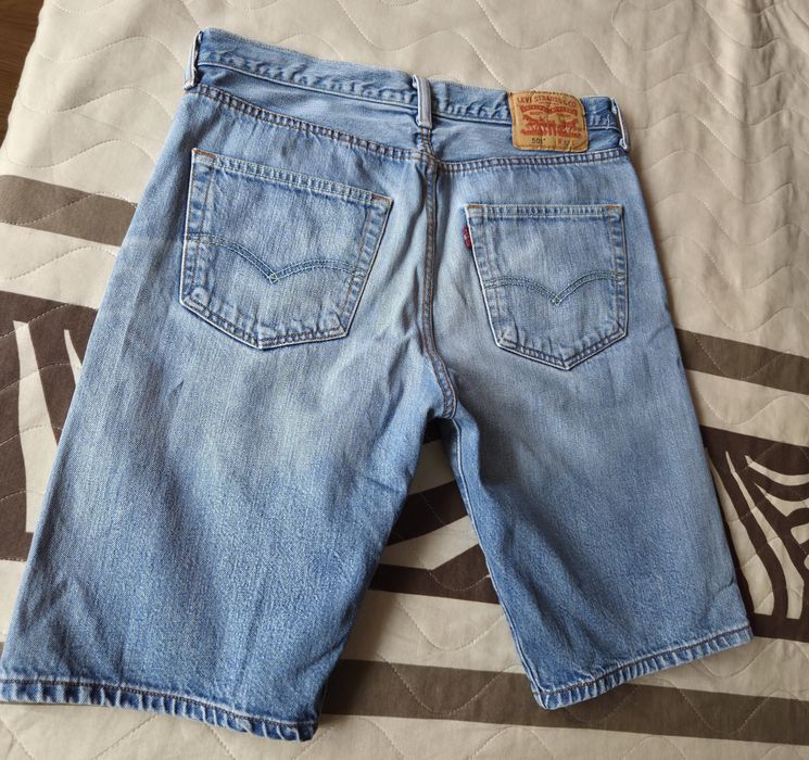 Дънкови къси панталони Levi's 501 (размер 32)