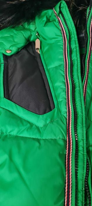 Продам  куртки 2 шт. на мальчика